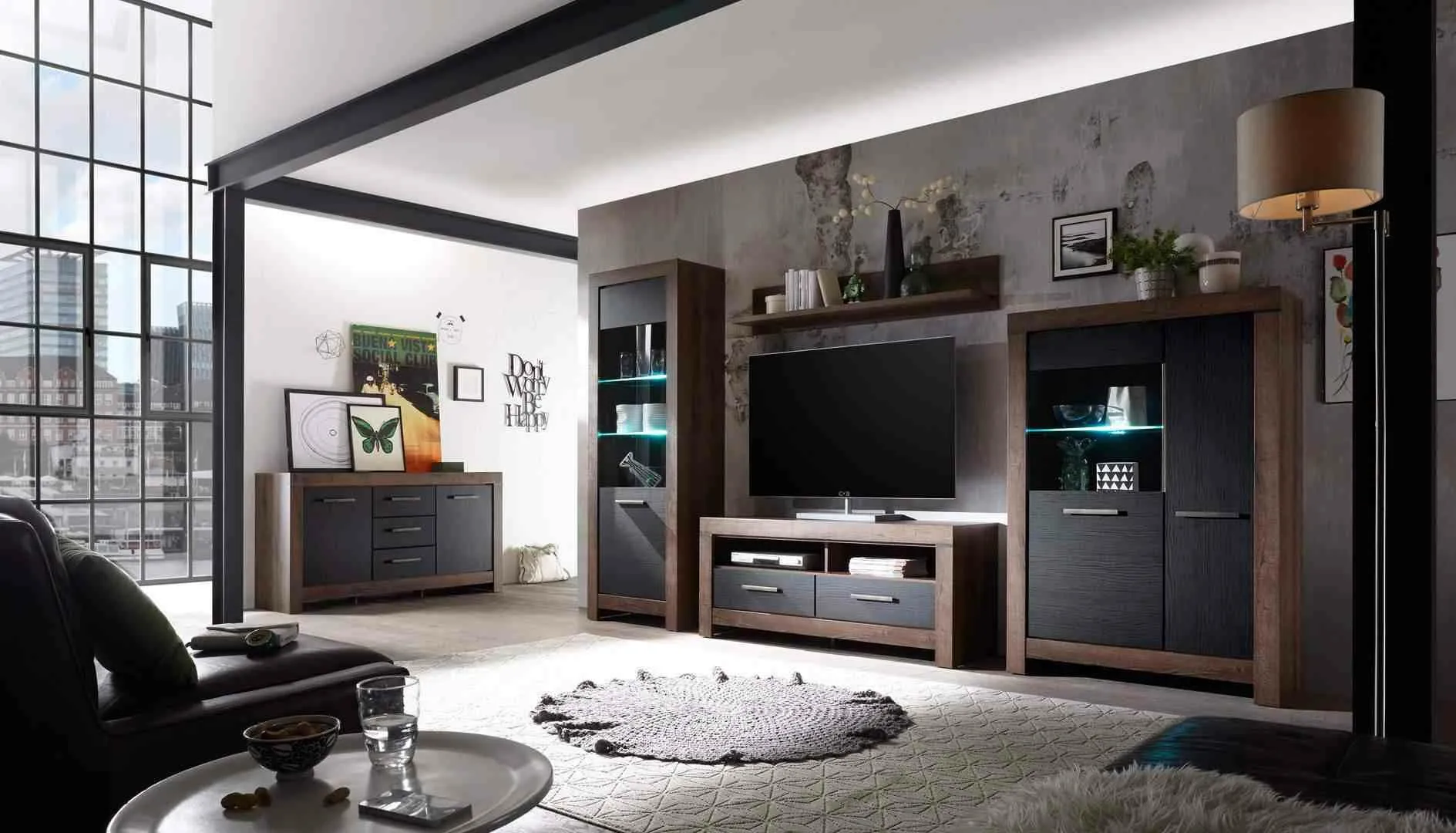 BA-RW105635-13 Moderni TV spintelė RW105635 su talpiomis uždaromis durelėmis