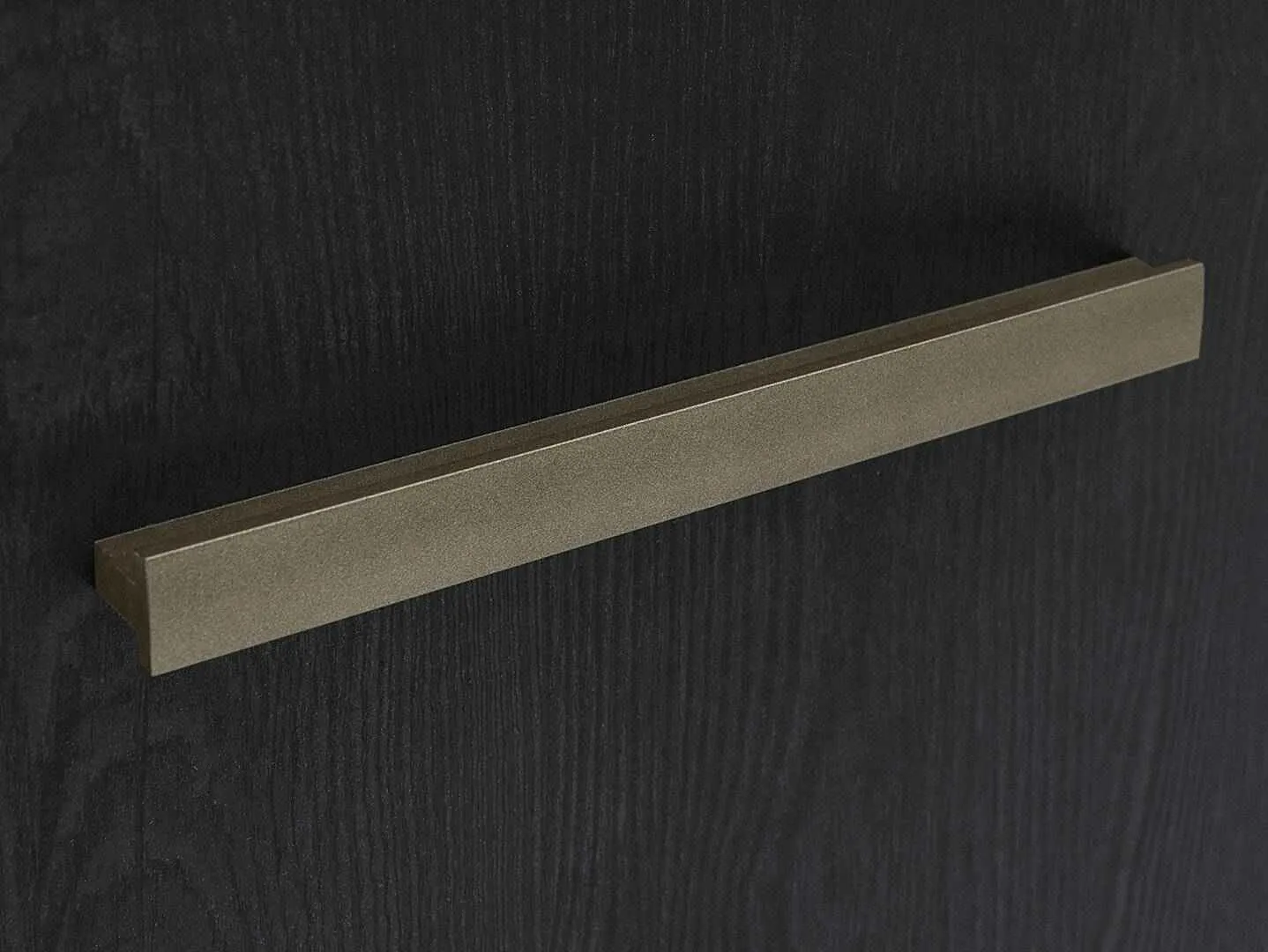 BA-RW105635-5 Moderni TV spintelė RW105635 su elegantišku dizainu