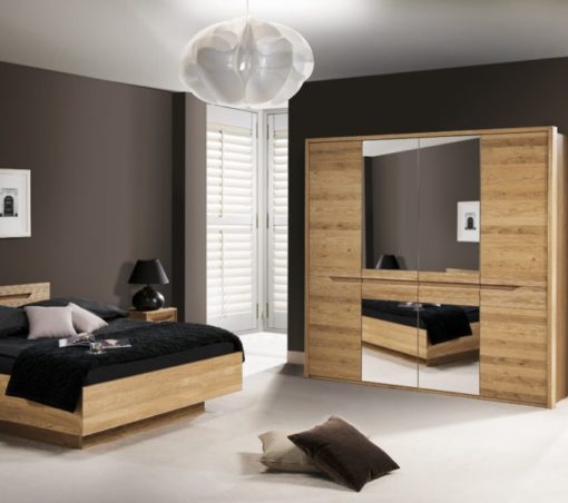 Miegamojo spintos stumdomom durim