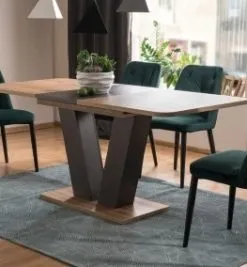 Virtuvės mediniai stalai