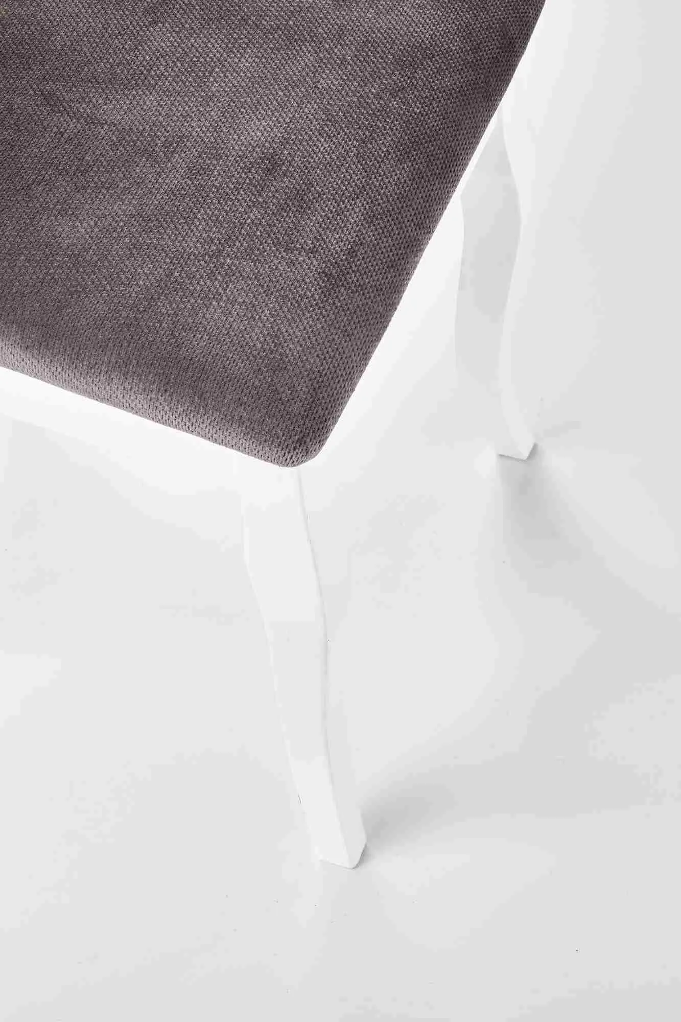 ZO-ZF100120-7 Prabangi BAROCK kėdė su elegantišku barokiniu dizainu