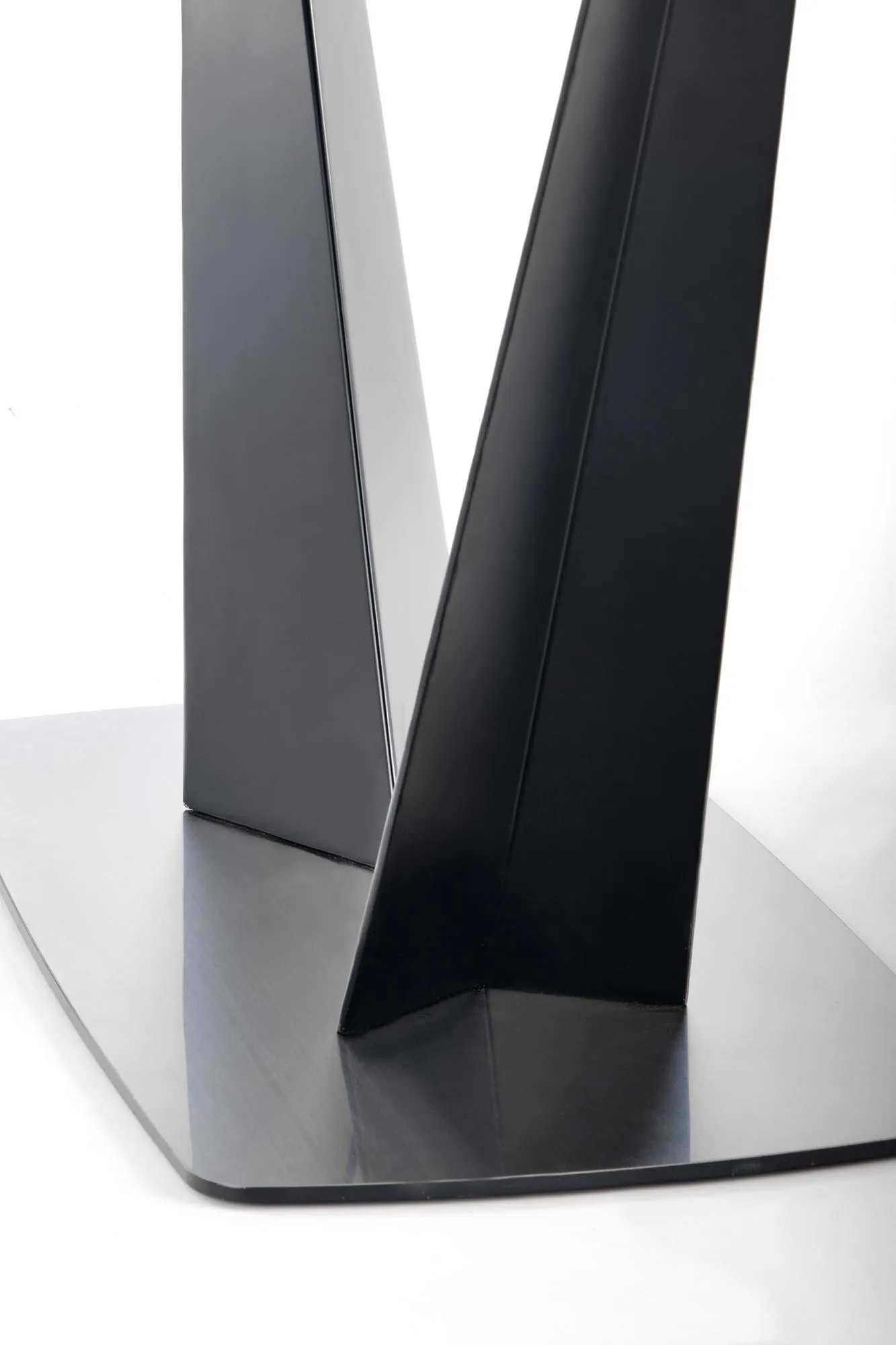 ZO-ZF100338-8 Modernus medinis stalas su elegantišku minimalistiniu dizainu