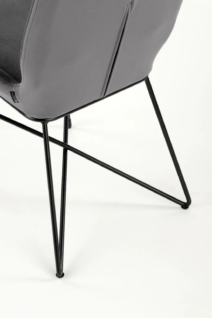 ZO-ZF101632-3 Pilka K454 kėdė moderniame interjero vaizde