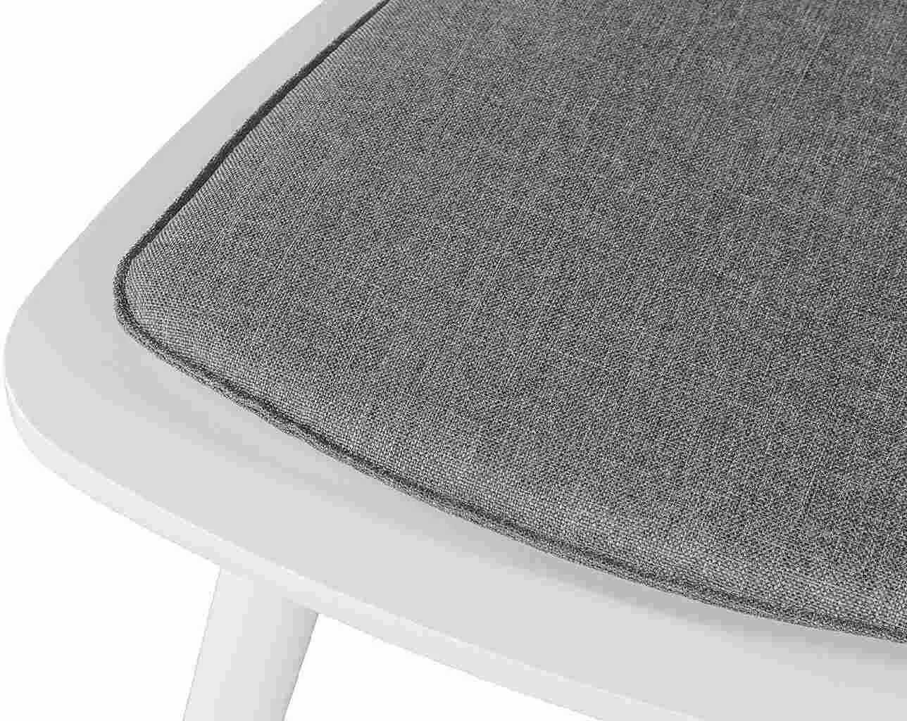 BA-RW104987-8 Modernus krėslas su stilingu audiniu ir medinėmis kojelėmis