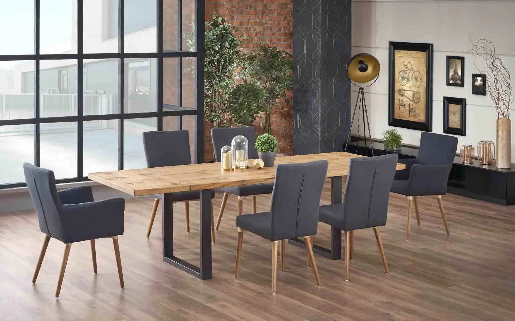 ZO-ZF102104-8 PEREZ lauko staliukas prie modernios terasos
