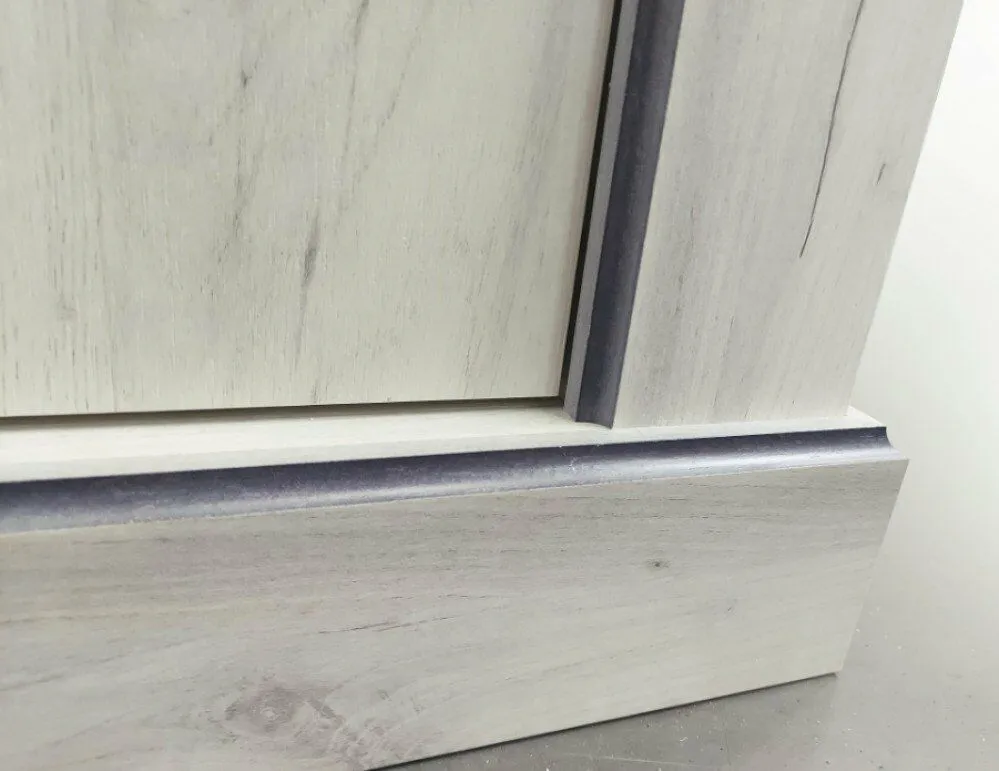 BA-SG100213-5 Modernus TV staliukas SG100213 su elegantišku dizainu