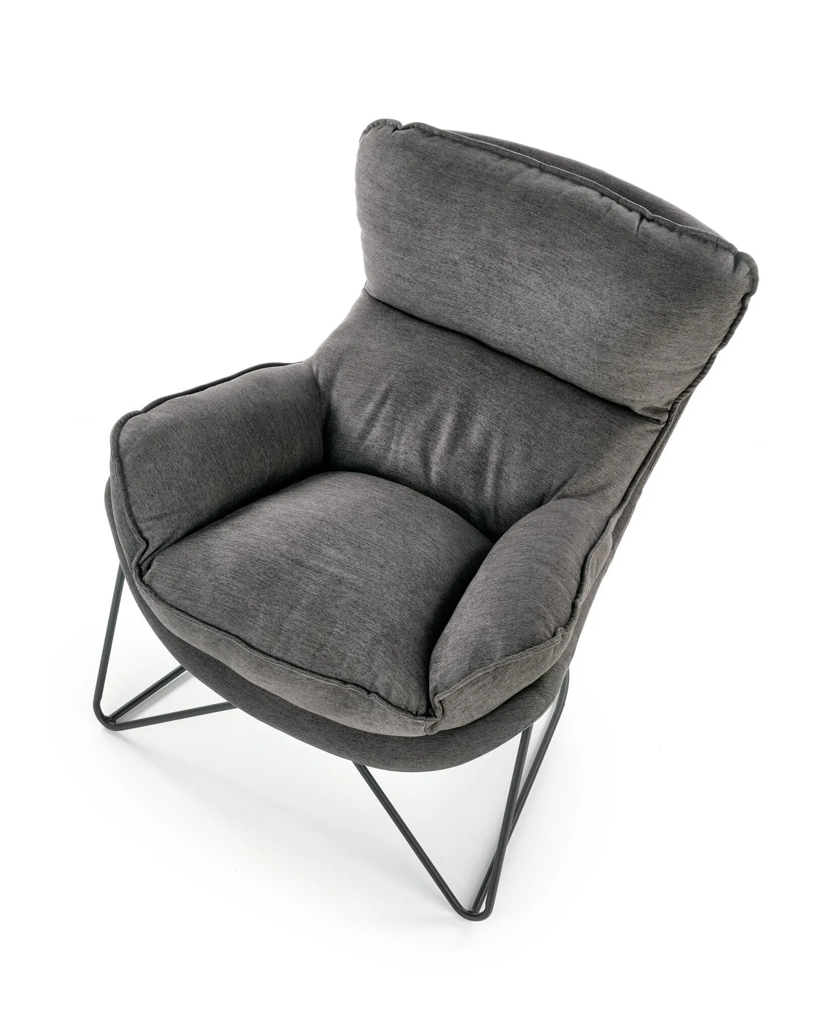 BA-HA105453-3 Modernus pilkas fotelis su mediniu pagrindu ir plačia sėdyne