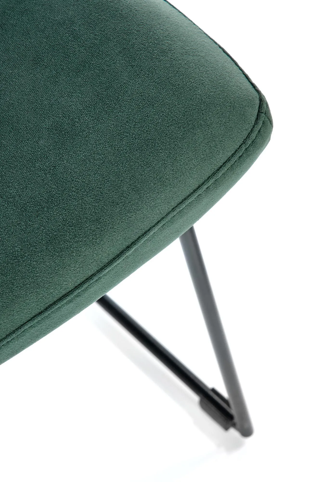 BA-HA105595-10 Moderni juoda biuro kėdė su ergonomiška atrama