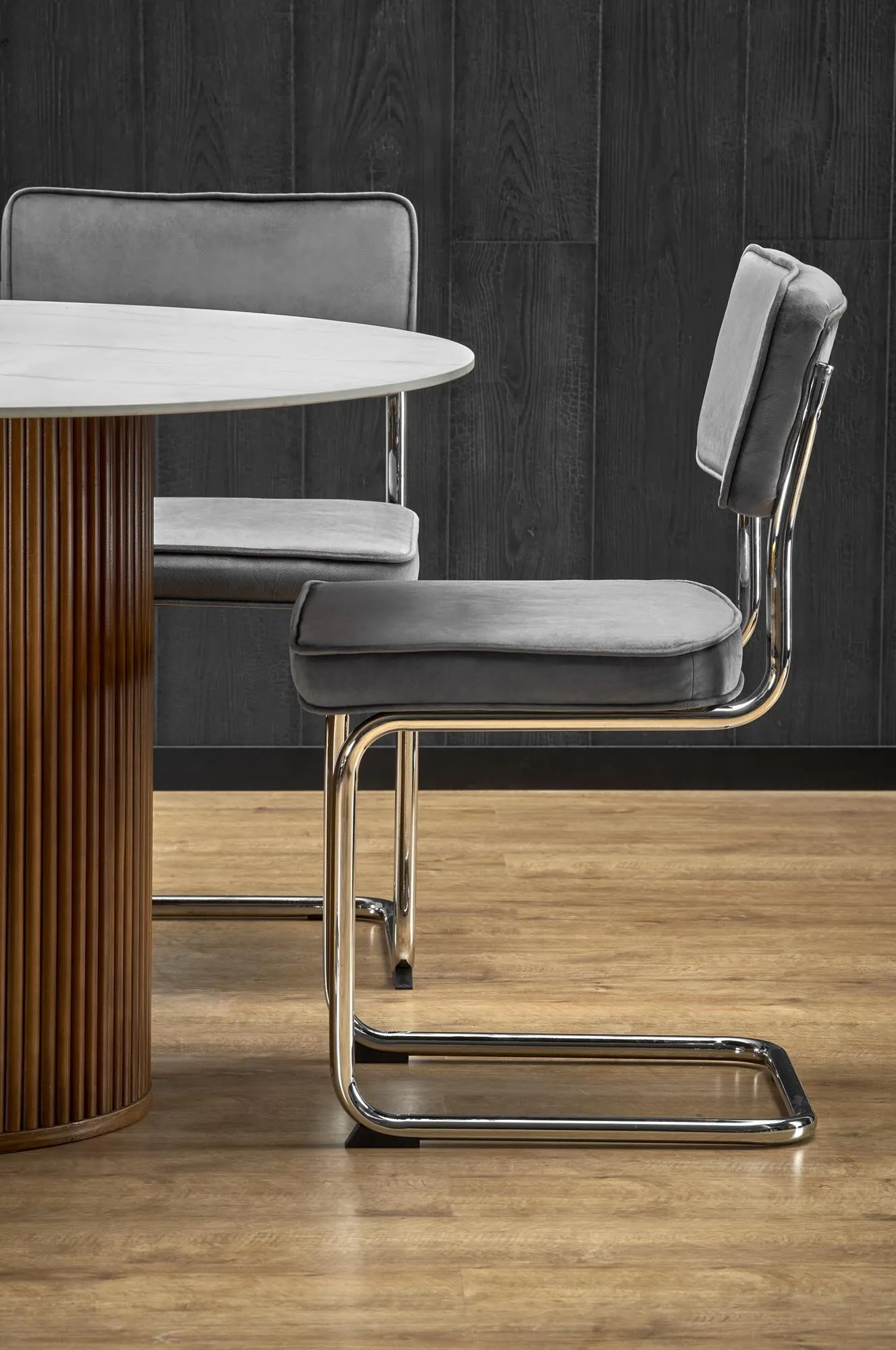 BA-HA105879-11 Modernus stalas HA105879 su elegantišku dizainu