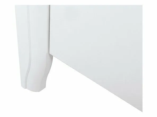 BA-IK100685-4 Moderni balta komoda su trimis stalčiais ir ąžuolo detalėmis