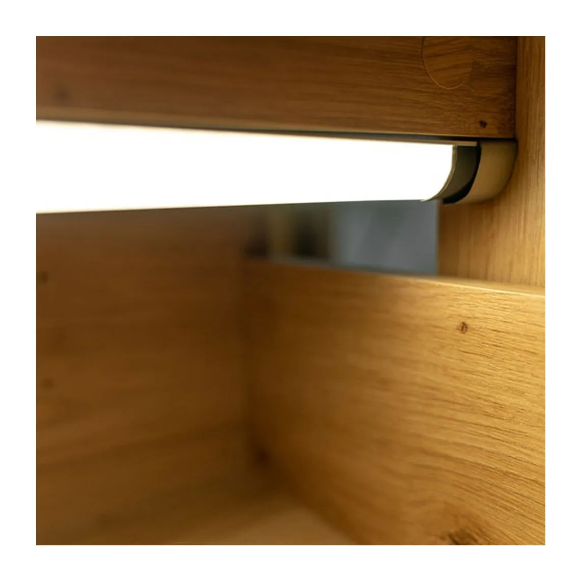 BA-ML102881-4 Metalines kojeles spintelei MADERA 880 LEG I juodos