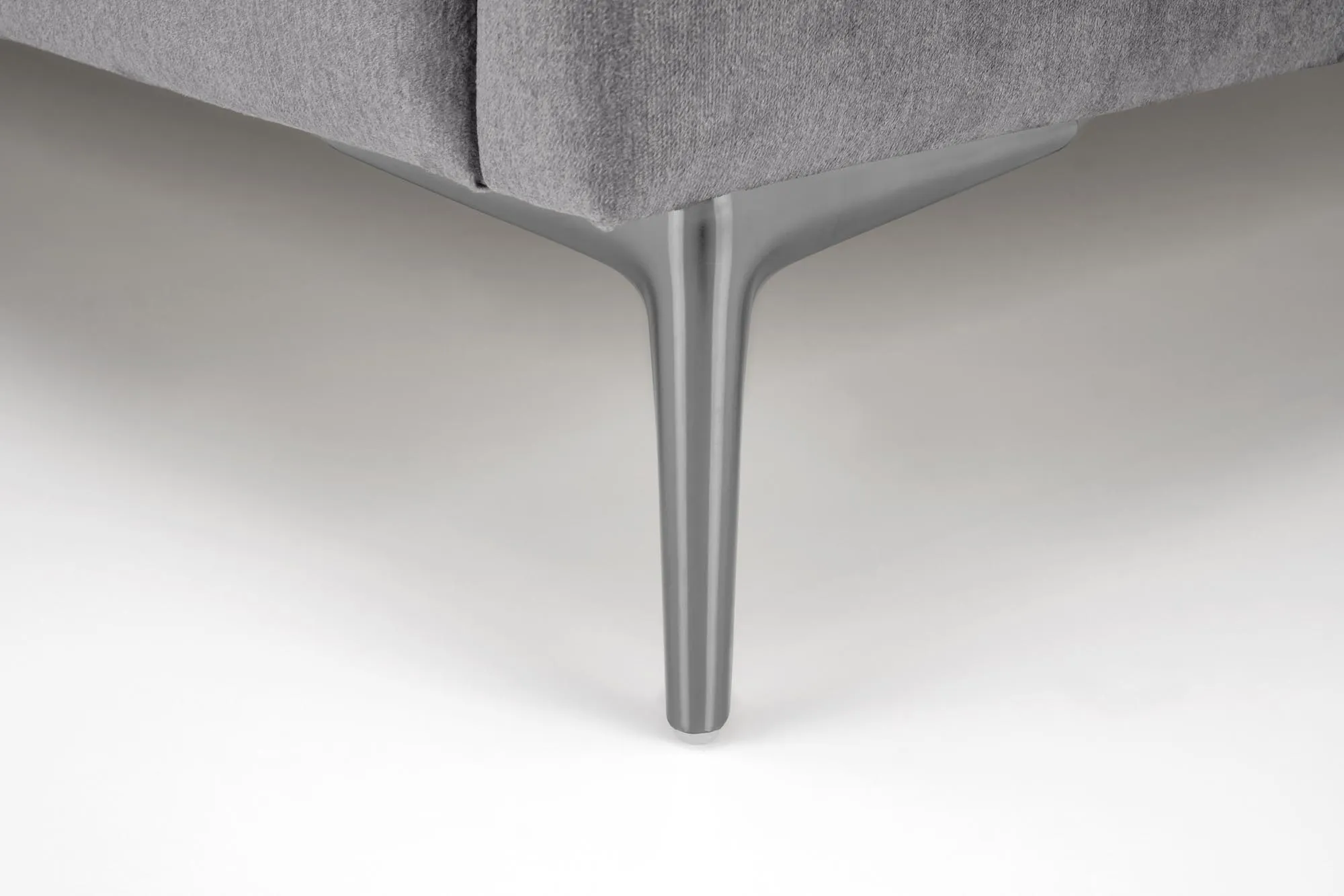 BA-HA105161-10 Modernus lovos galvūgalis interjerui su elegantišku dizainu