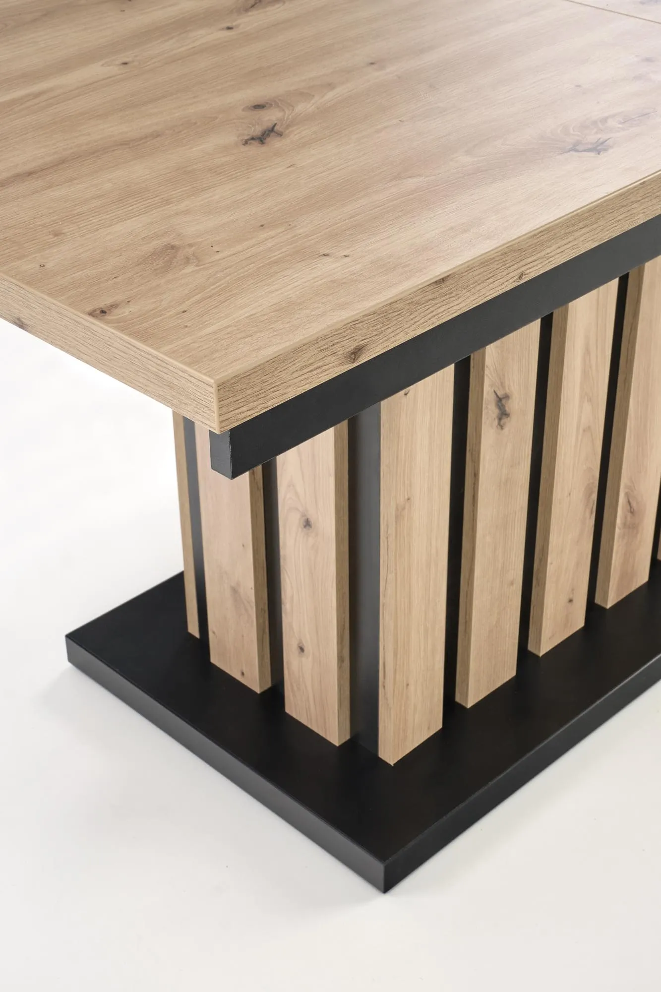 BA-HA105257-9 Modernus kavos staliukas su elegantišku metaliniu rėmu