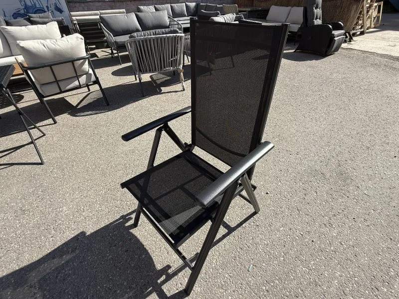 ba-mb001260-10 Moderni juoda biuro kėdė su ergonomišku atlošu
