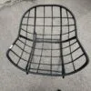 Moderni juoda kėdė MB001268 su elegantišku dizainu