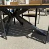 Modernus sodo stalas MB001332 terasoje su elegantišku dizainu