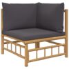 Bambukinis sodo komplektas su pilkomis pagalvėlėmis lauko terasoje