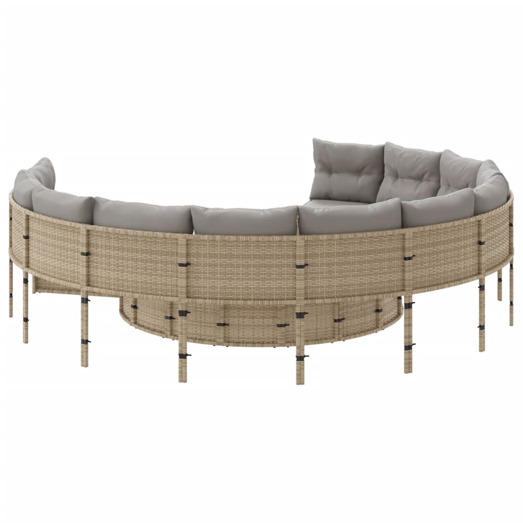 Smėlio spalvos apvali sodo sofa su minkštomis pagalvėlėmis